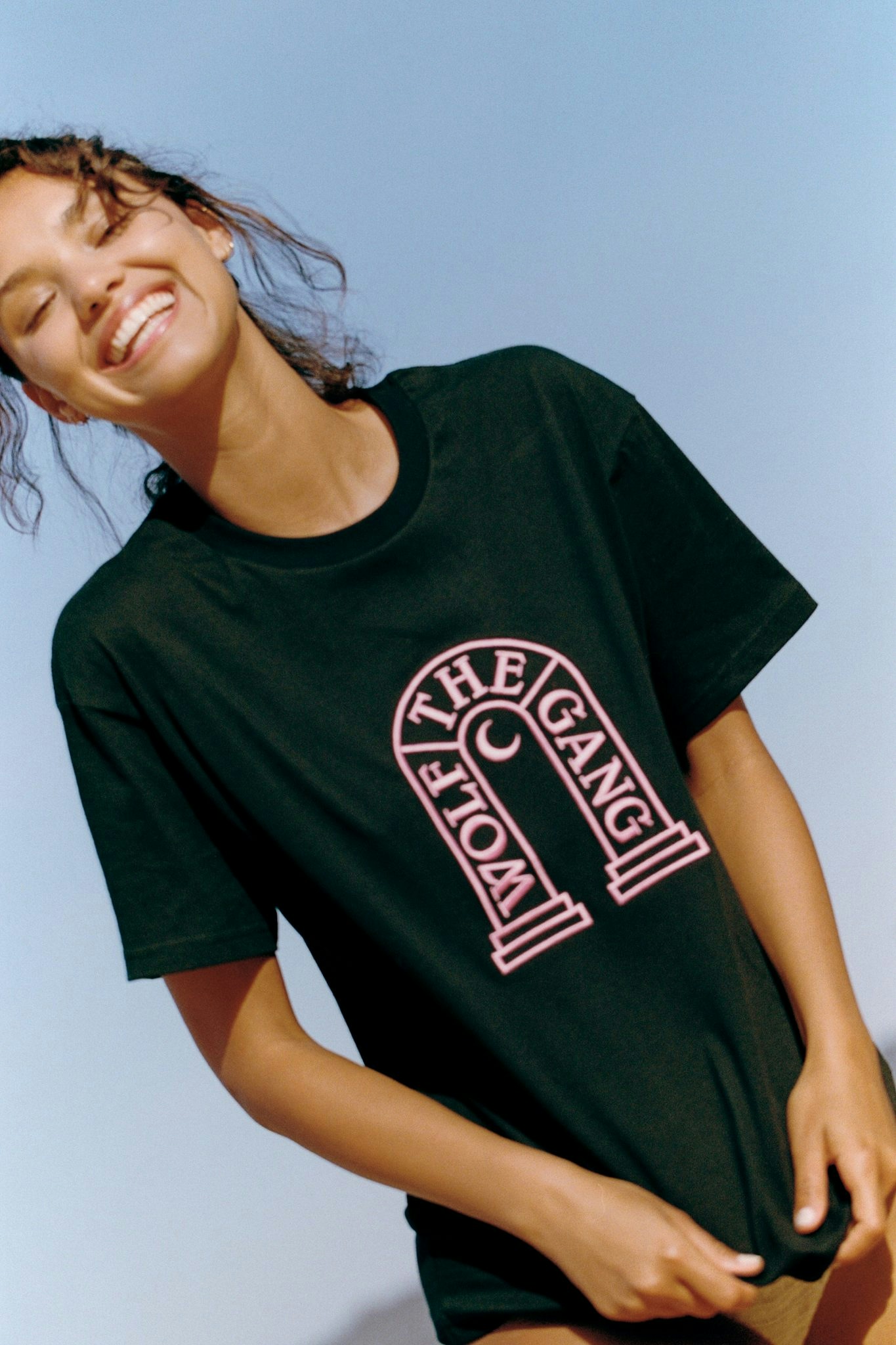 Raya Embroidered Tee – Noir - The Wolf Gang